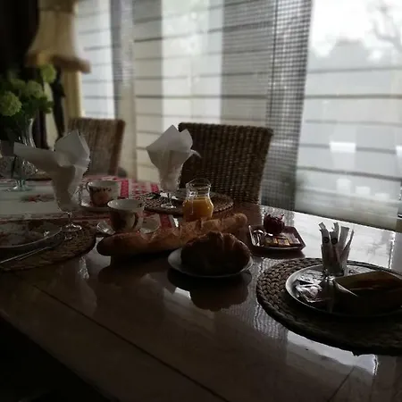 D'hotes Sandrine Louis 3*