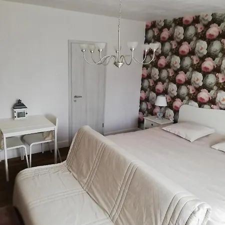 D'hotes Sandrine Louis 3*
