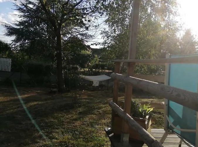 D'hotes Sandrine Louis Bed & Breakfast 3*